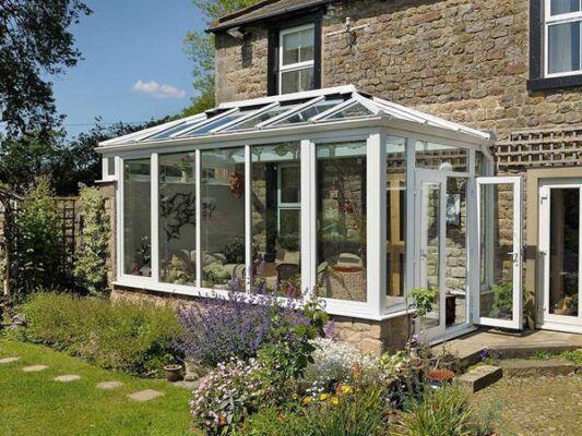 conservatory fitter in reading area